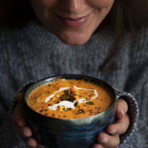 Fome de Inverno: Descubra Por Que Você Come Mais