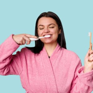 Escovação Noturna: O Que Acontece Quando Você Não Escova os Dentes Antes de Dormir?